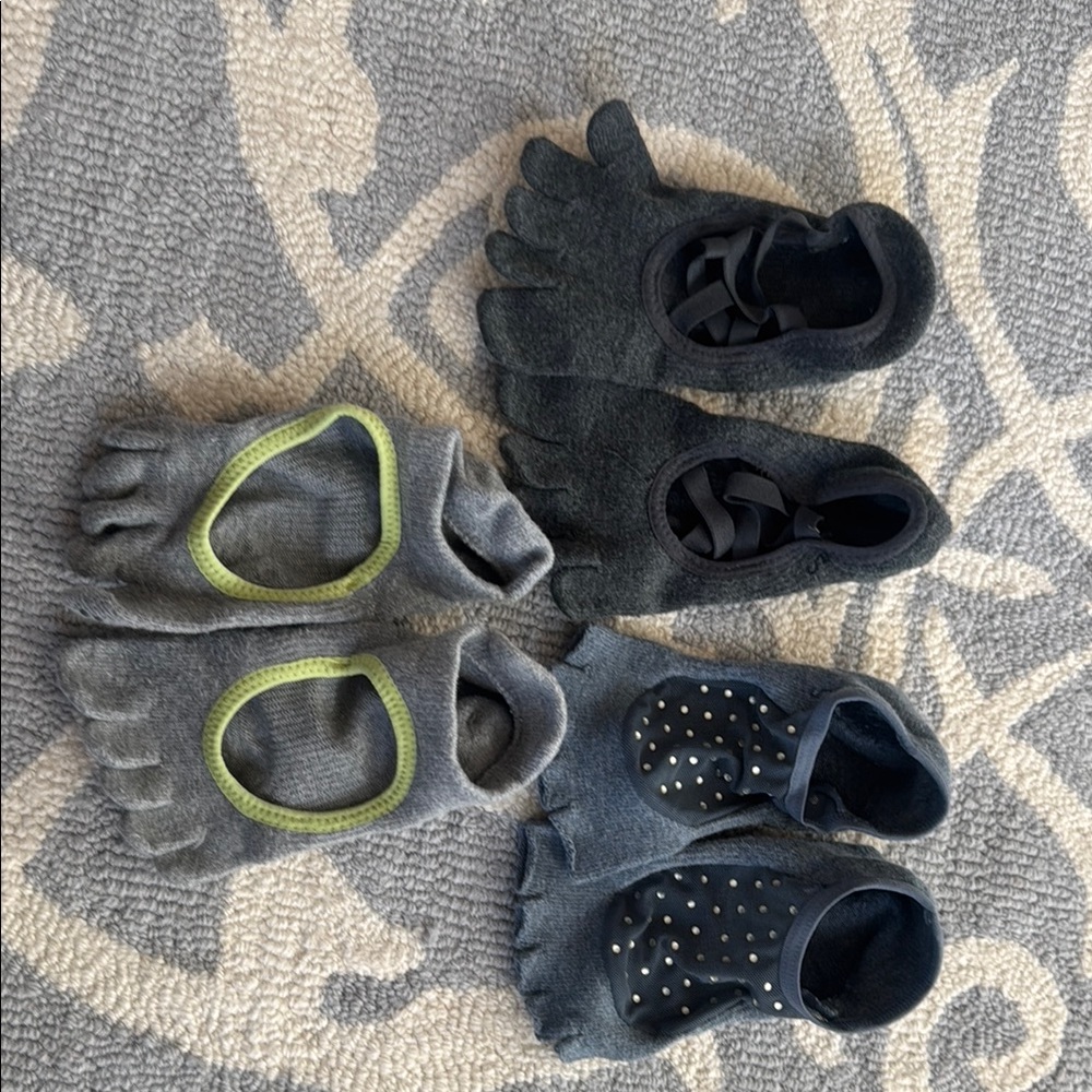 Set of 3 pairs Toe Sox in Gray